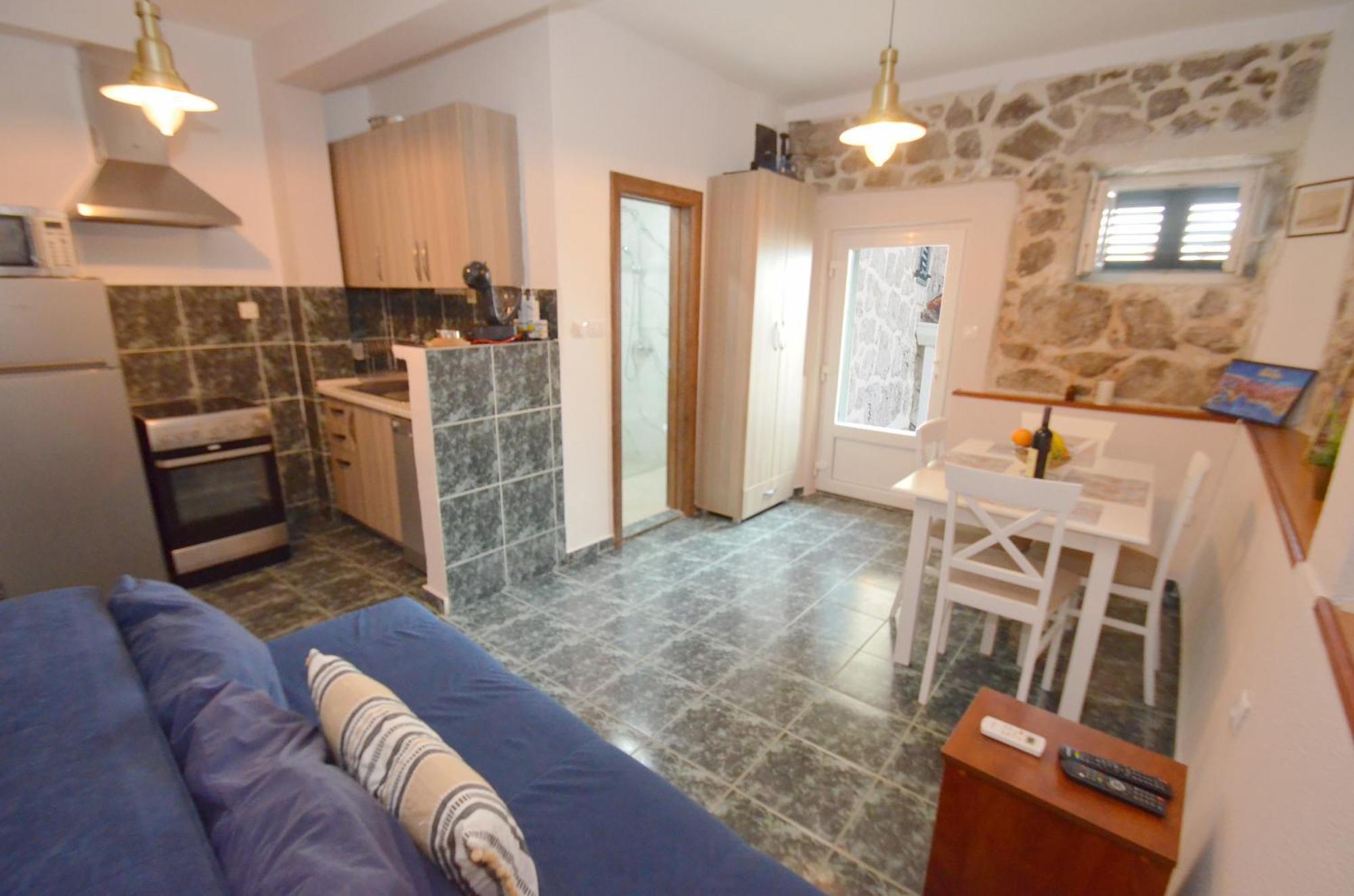 Holiday Home Brinic Τίβατ Εξωτερικό φωτογραφία