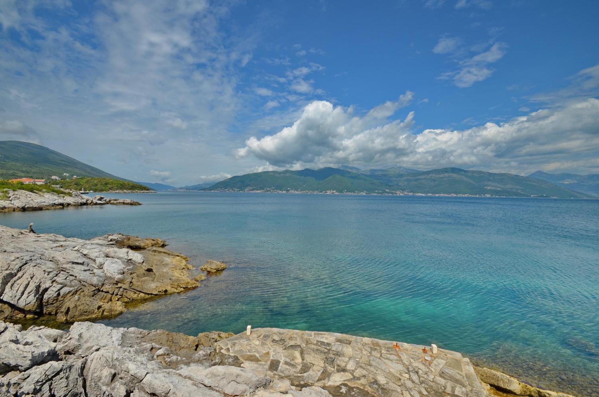 Holiday Home Brinic Τίβατ Εξωτερικό φωτογραφία
