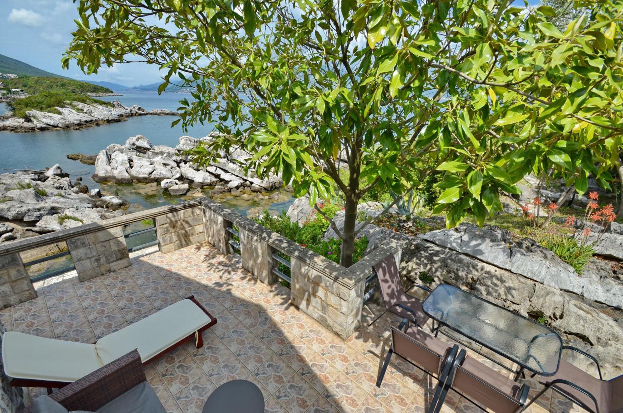 Holiday Home Brinic Τίβατ Εξωτερικό φωτογραφία