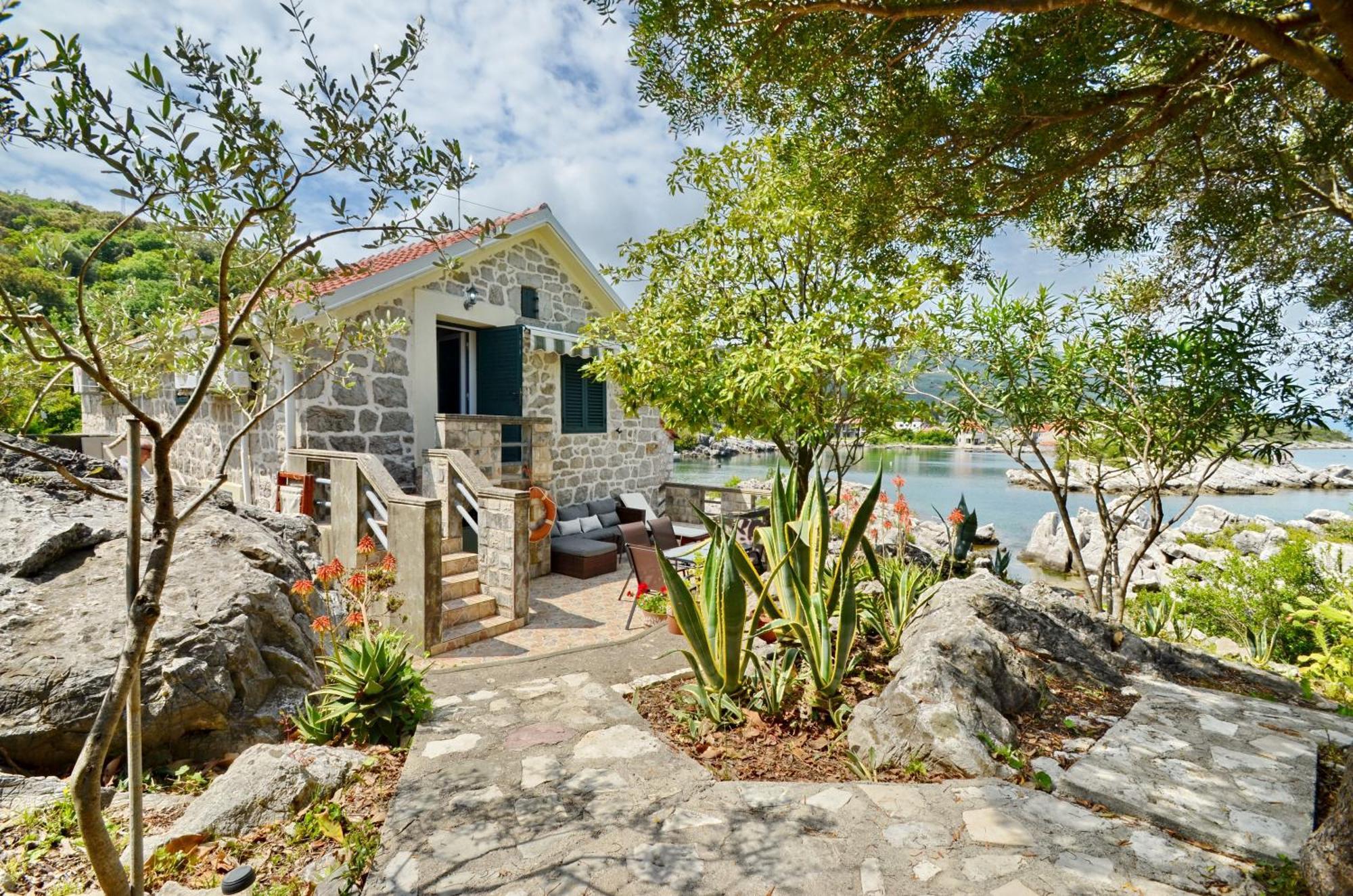 Holiday Home Brinic Τίβατ Εξωτερικό φωτογραφία